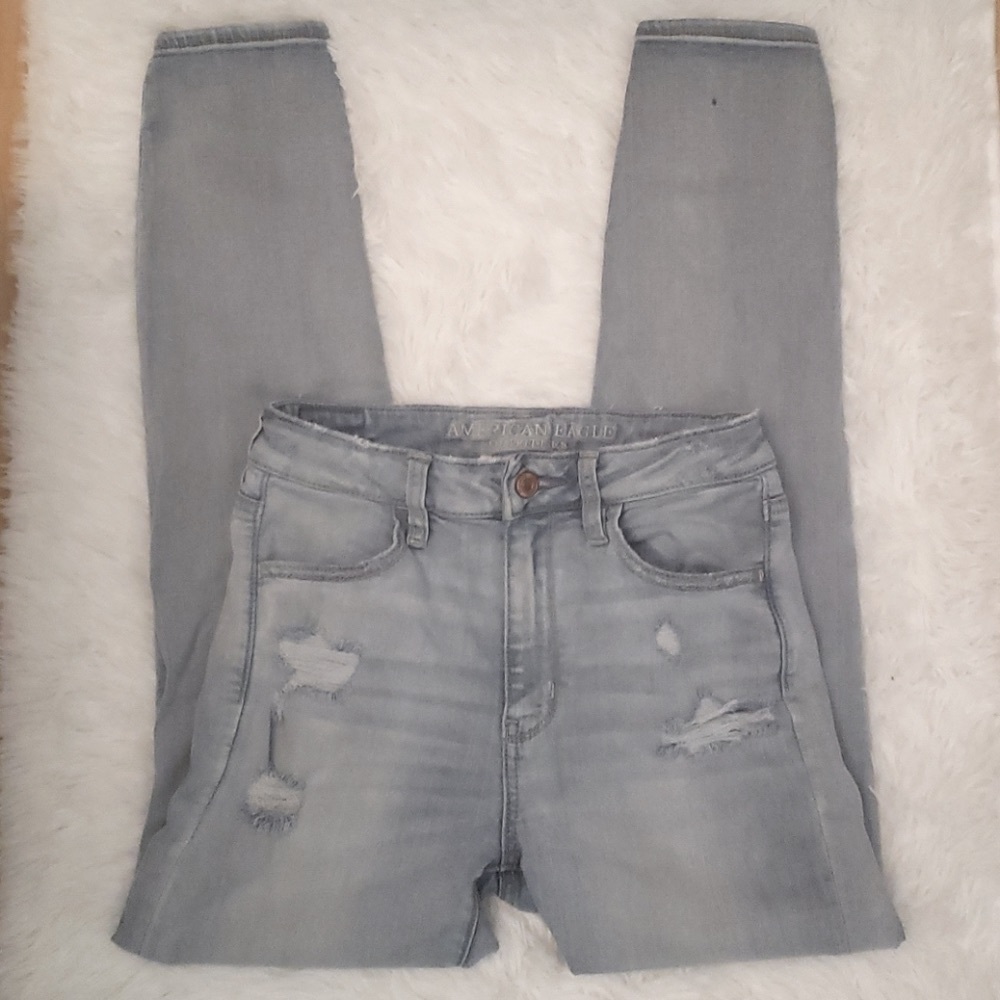 American Eagle Distressed High Rise Jeggings